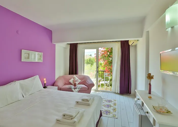 Bed & Breakfast Kiraz Butik Alaçatı