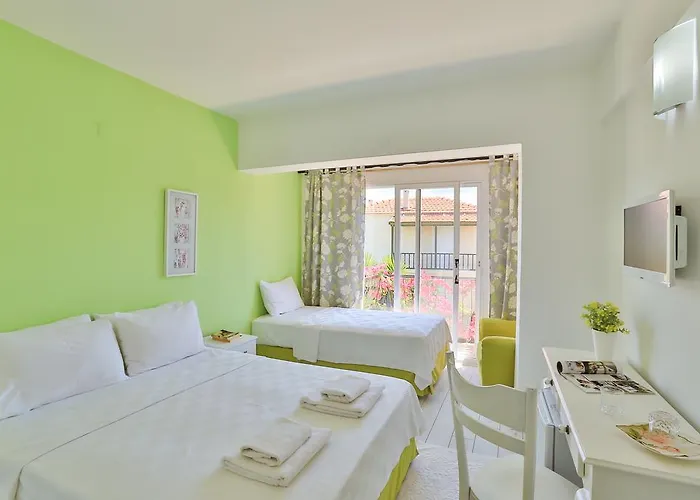 Bed & Breakfast Kiraz Butik Alaçatı
