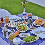 Kiraz Butik B&B Alacati