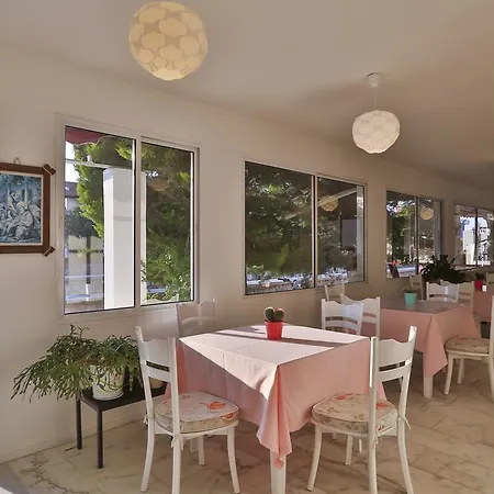 Kiraz Butik Nocleg ze śniadaniem Alaçatı