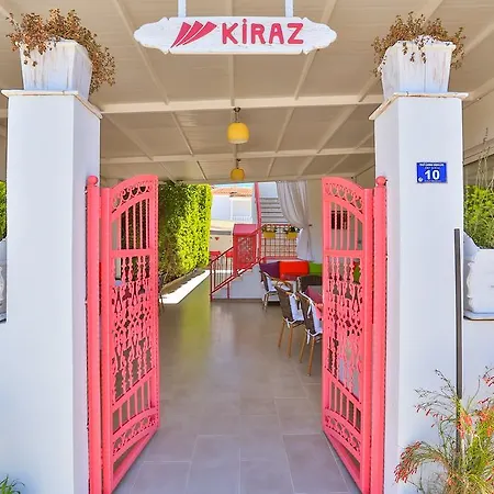 Bed & Breakfast Kiraz Butik Alaçatı