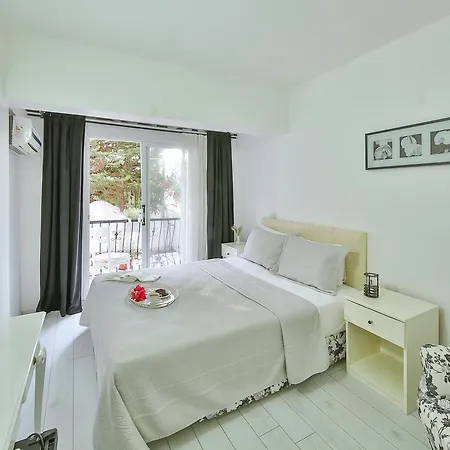Kiraz Butik Alacati
