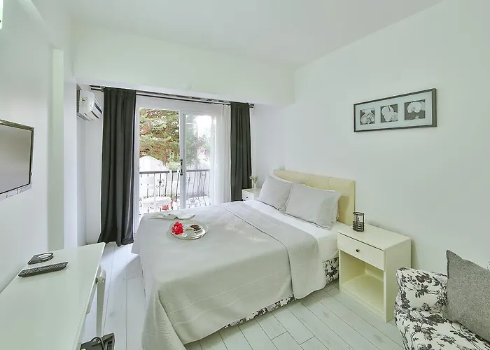 Kiraz Butik Alaçatı